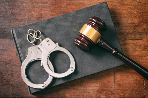 Fraudster ‘Lord' Davenport Pays £thirteen.5m Courtroom Order After Promoting Intercourse Celebration Home